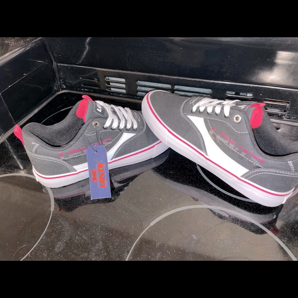 NWT LEVIS SHOES